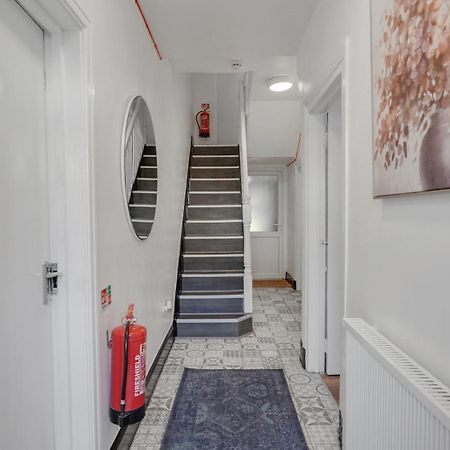 Comfy Double En-Suite Room In Barking Barking  Dış mekan fotoğraf